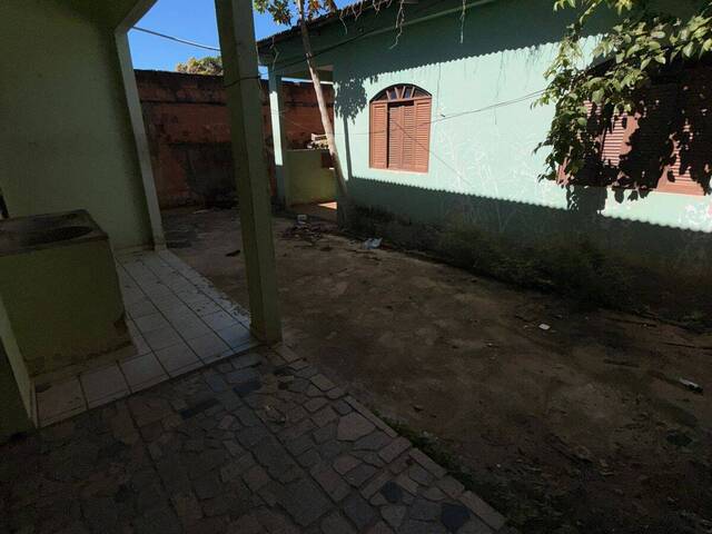 #V-165 - Casa para Venda em Itapemirim - ES - 2
