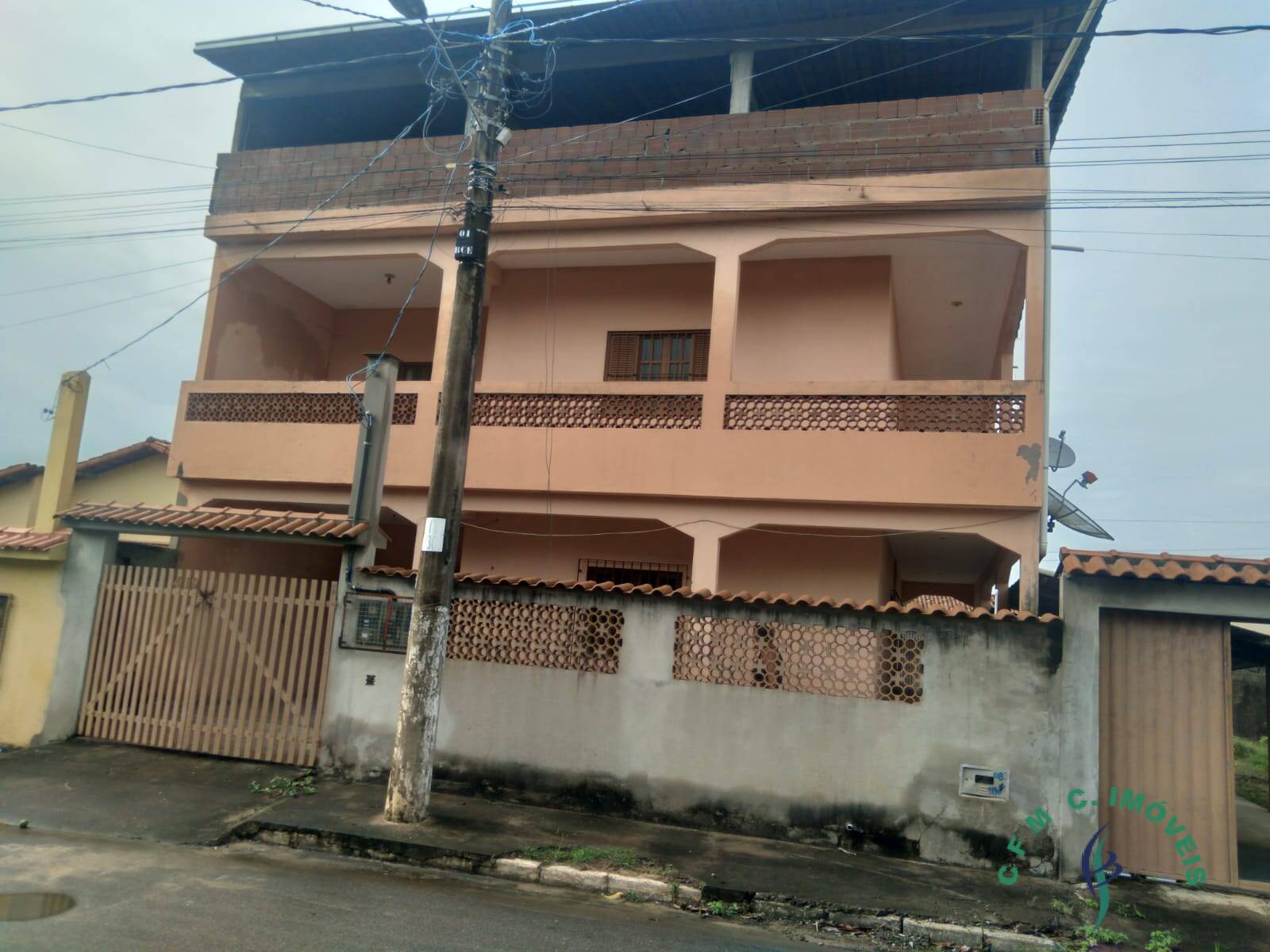 Casa com 02 Pavimentos